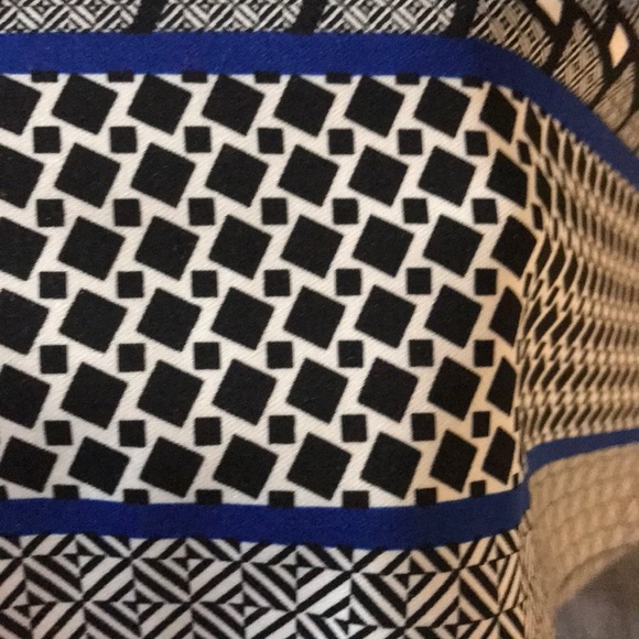 Shift dress - Picture 4 of 7